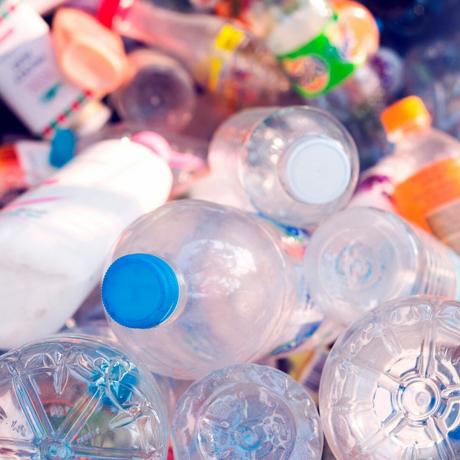 Verbrennen von Plastik setzt gefährliche Dämpfe frei