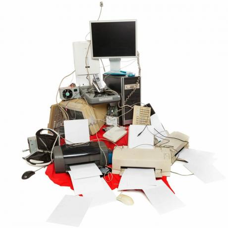 Stare odpady komputerowe i elektroniczne