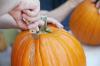 15 trucos geniales para tallar calabazas de Halloween que usarás a partir de ahora