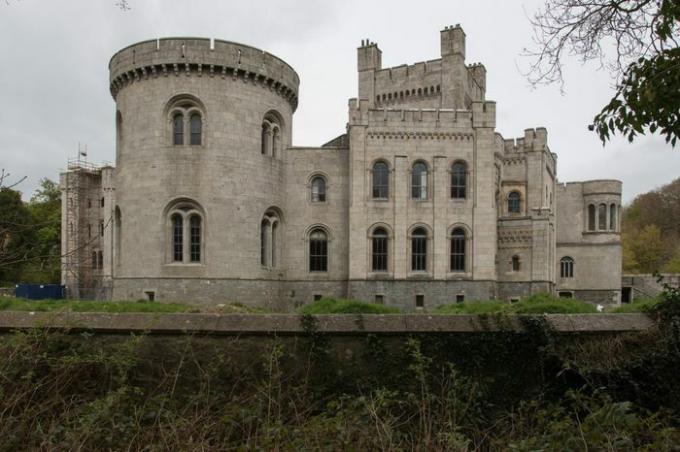 Gosford slott. Bondehus fra 1800-tallet ligger i Gosford, et byland i Markethill, County Armagh, Nord-Irland.