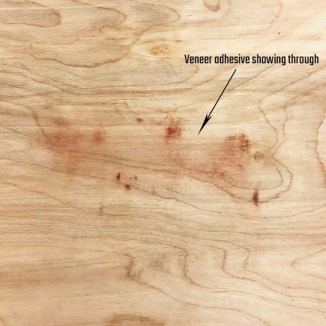 Adhesivo visible después de lijar madera contrachapada | Consejos para profesionales de la construcción
