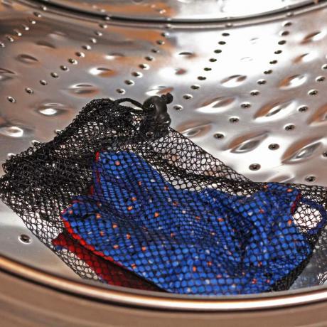 Puhastage DIY näomask pesumasinas