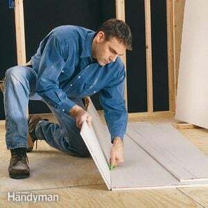 ฝึกฝนพื้นฐานของ Drywall: วิธีตัด Drywall