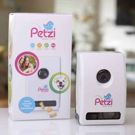 Petzi Treat-Dispensing Camera