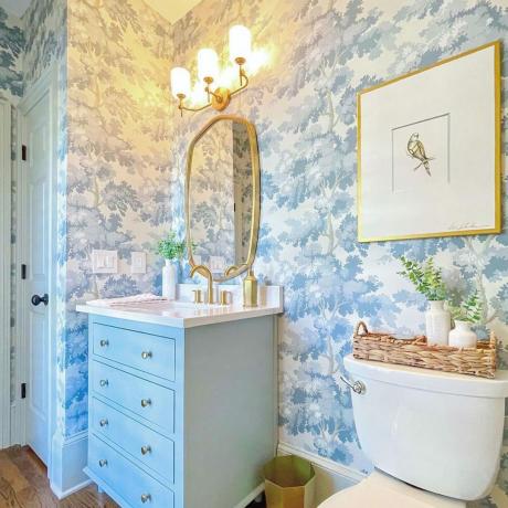 Papel pintado elegante azul para baño