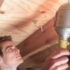 屋根と側溝の問題を修正するための25のヒント