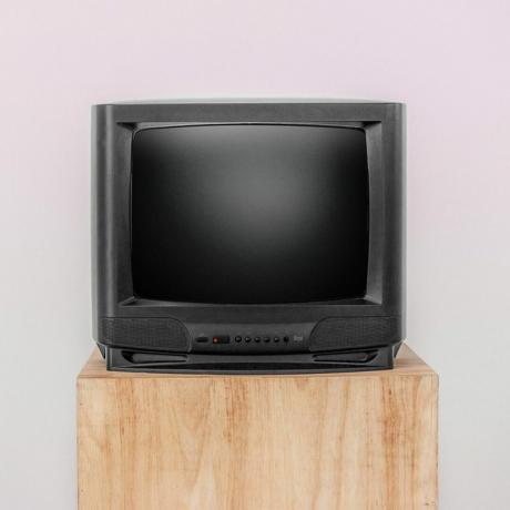 셔터스톡_590523254 튜브 TV 텔레비전