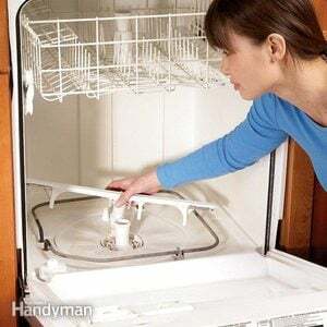 Hogyan javítsuk meg a mosogatógépet, amely nem tisztítja az edényeket