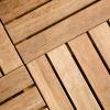 Alles wat u moet weten over houten terrastegels
