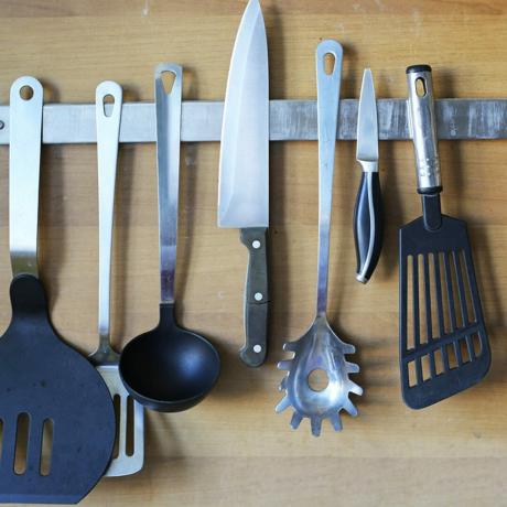 магнетне траке за ножеве кухињског прибора 