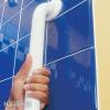 Sprchová tyč: Ako nainštalovať kúpeľňové úchytky (DIY)