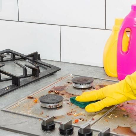 hoe maak je een kookplaat schoon?
