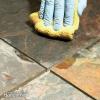 Stuccatura di pavimenti in piastrelle: piastrelle porose e irregolari (fai da te)