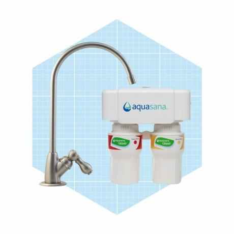 Sistema de filtración de agua debajo del fregadero de dos etapas Aquasana