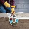 Comment déboucher un tuyau à l'aide d'une tarière de vidange (DIY)