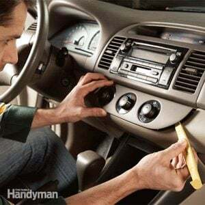Patarimai automobilių stereo remontui