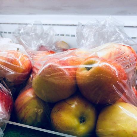 Ябълките в торбите