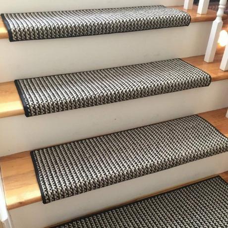 Беговая дорожка для лестниц с мягкой подкладкой Black Jack Carpet