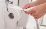 Tento šikovný trik na toaletný papier môže osviežiť celú vašu kúpeľňu