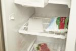 Perché dovresti mettere una busta nel congelatore?