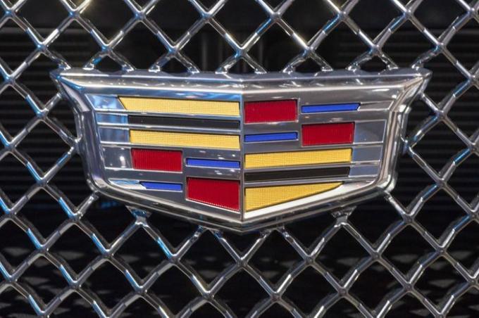 DETROIT, MI/USA - 15 JANUARI 2018: Närbild på en 2018 Cadillac CTS -V -grill på North American International Auto Show (NAIAS), en av de mest inflytelserika bilutställningarna i världen varje år.