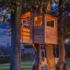DIY Treehouse nápady a užitočné tipy pre stavbu