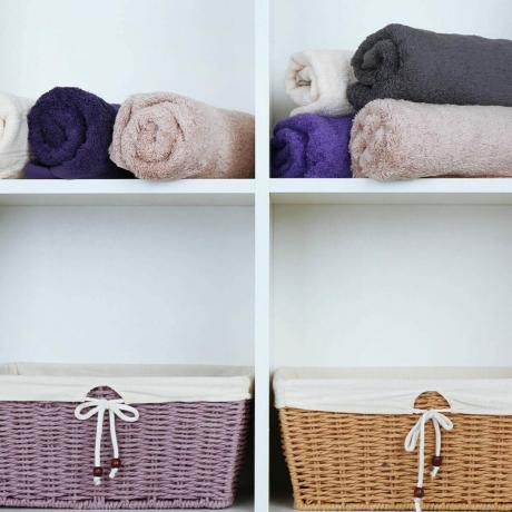 кошница за съхранение на кърпи за баня