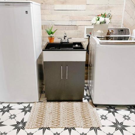 FHM 10 Idee per lavandini per lavanderia Lavandino freestanding | Per gentile concessione di @sewbrightcreations Instagram Ksedit