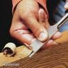 Cómo usar un cincel de madera (bricolaje)