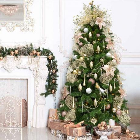 Árbol de Navidad pre-decorado