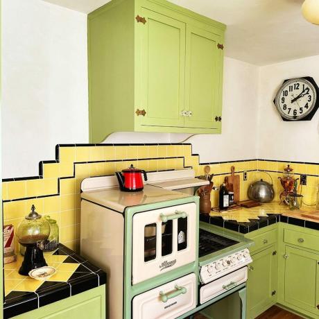 Spanishcasa Kitchen Tile Via Instagram