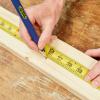 Por qué debería medir y cortar ambos extremos de una tabla