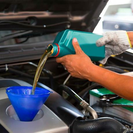 mudar a manutenção do carro a óleo