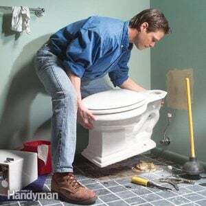 Как да поправите изтичаща тоалетна