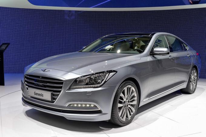 ΓΕΝΕΒΑ, 4 ΜΑΡΤΙΟΥ: Το Hyundai Genesis εμφανίστηκε στο 84ο Διεθνές Σαλόνι Αυτοκινήτου Διεθνές Σαλόνι Αυτοκινήτου στη Γενεύη, Ελβετία στις 4 Μαρτίου 2014.