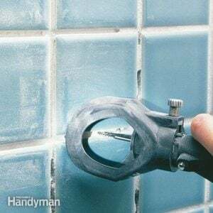 Как натереть плитку в ванной: крепление стен в ванной